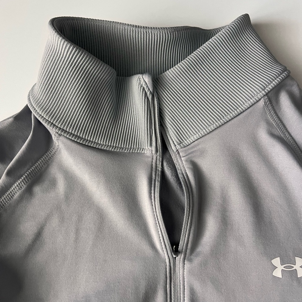 Under Armor Light Gray Performance Pullover Women… - image 3